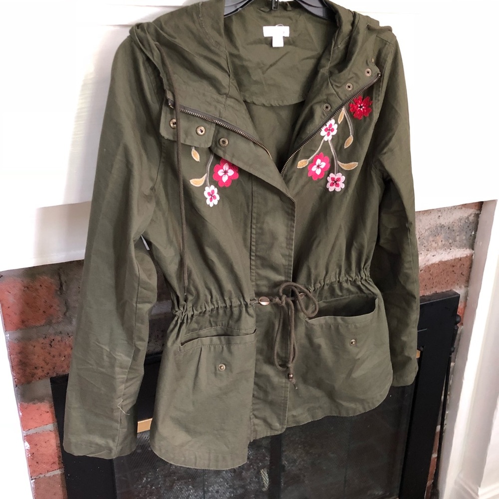 Cute appliqué utility jacket!
